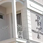 فندق Paola