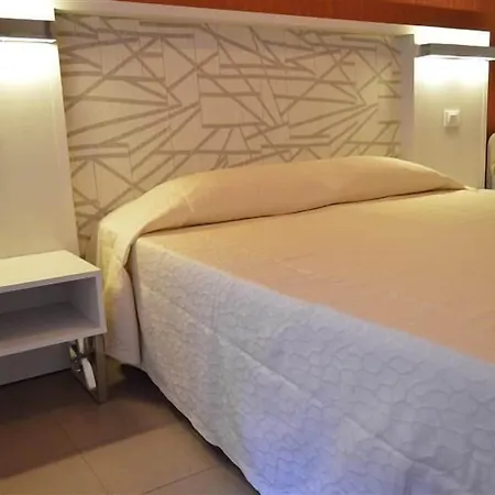 Paola Otel 3*