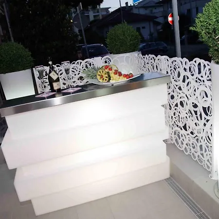 Otel Paola 3*