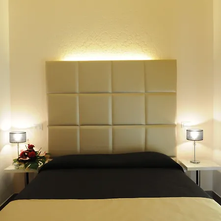 Hotel Paola 3*