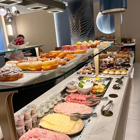 Hotel Paola 3*